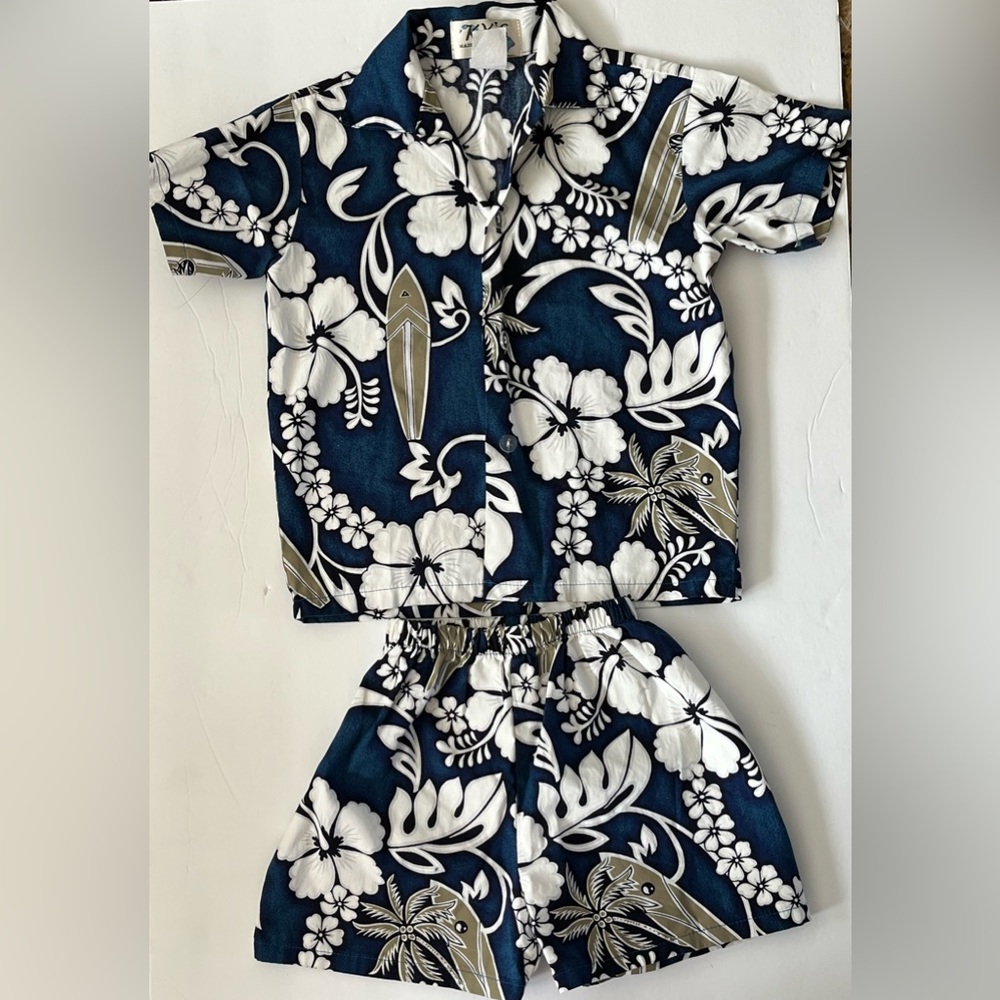 Child’s Hawaiian shirt and shorts